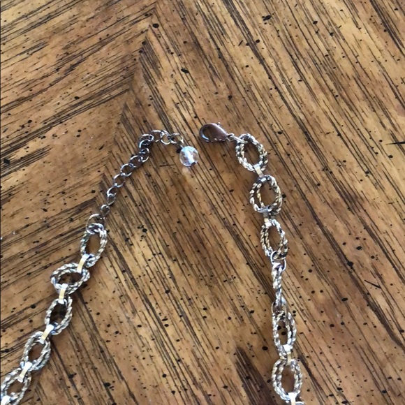 Clear bead necklace - Picture 3 of 5